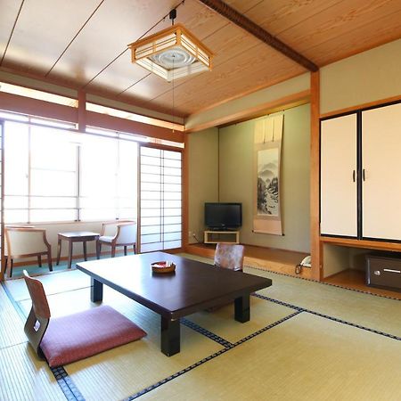 Hotel Hirugami No Mori Achi Exterior foto